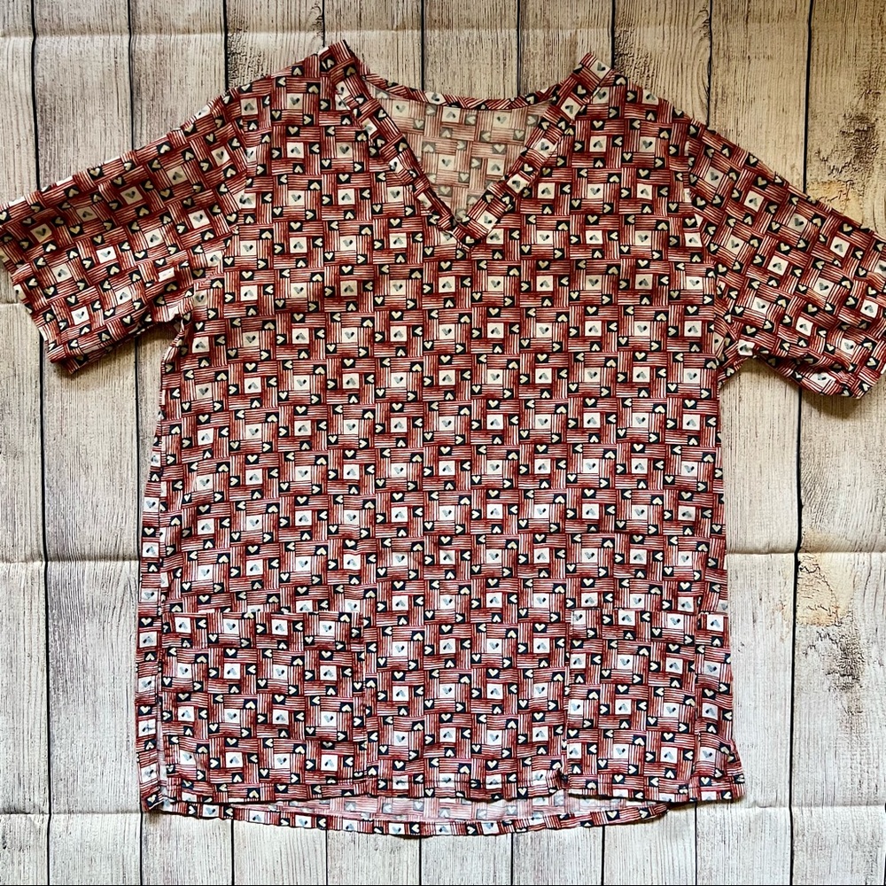 ▪️Red, White, and Blue Heart Scrub Top▪️